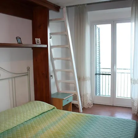 Casa Reginella Apartment *